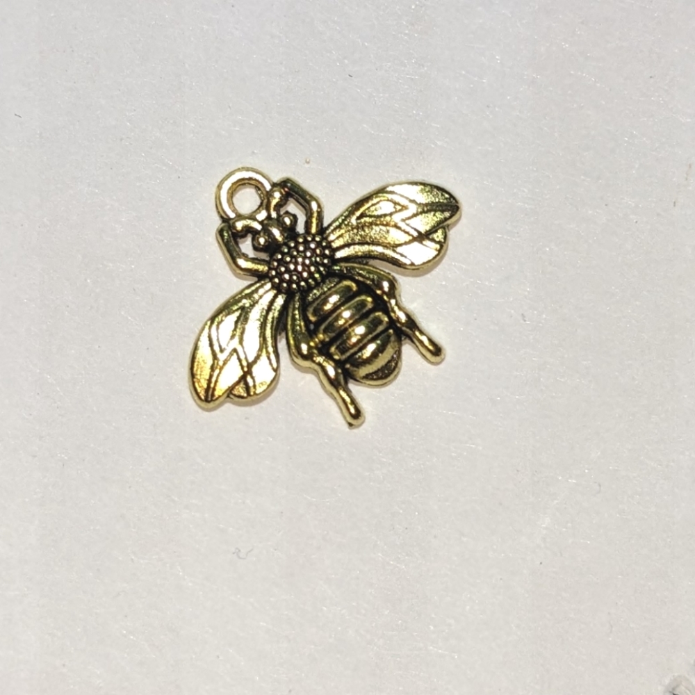 Bee Charm / Bee Decor / Gold Bee / Vintage Style Charm